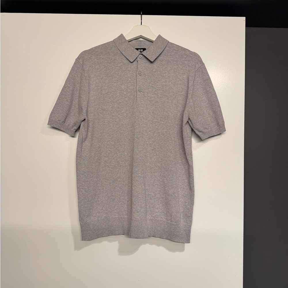 Uniqlo Men's Grey Polo Shirt